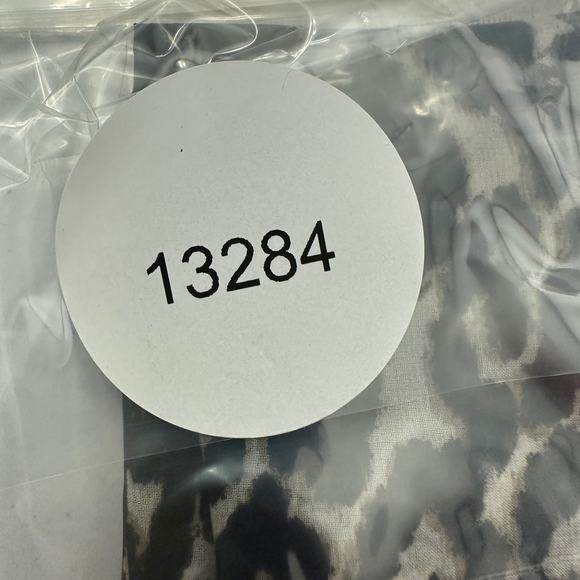 Chicos Additions Womens Pullover Top Size 3 US XL Animal Print Sheer Cheetah - Picture 7 of 7